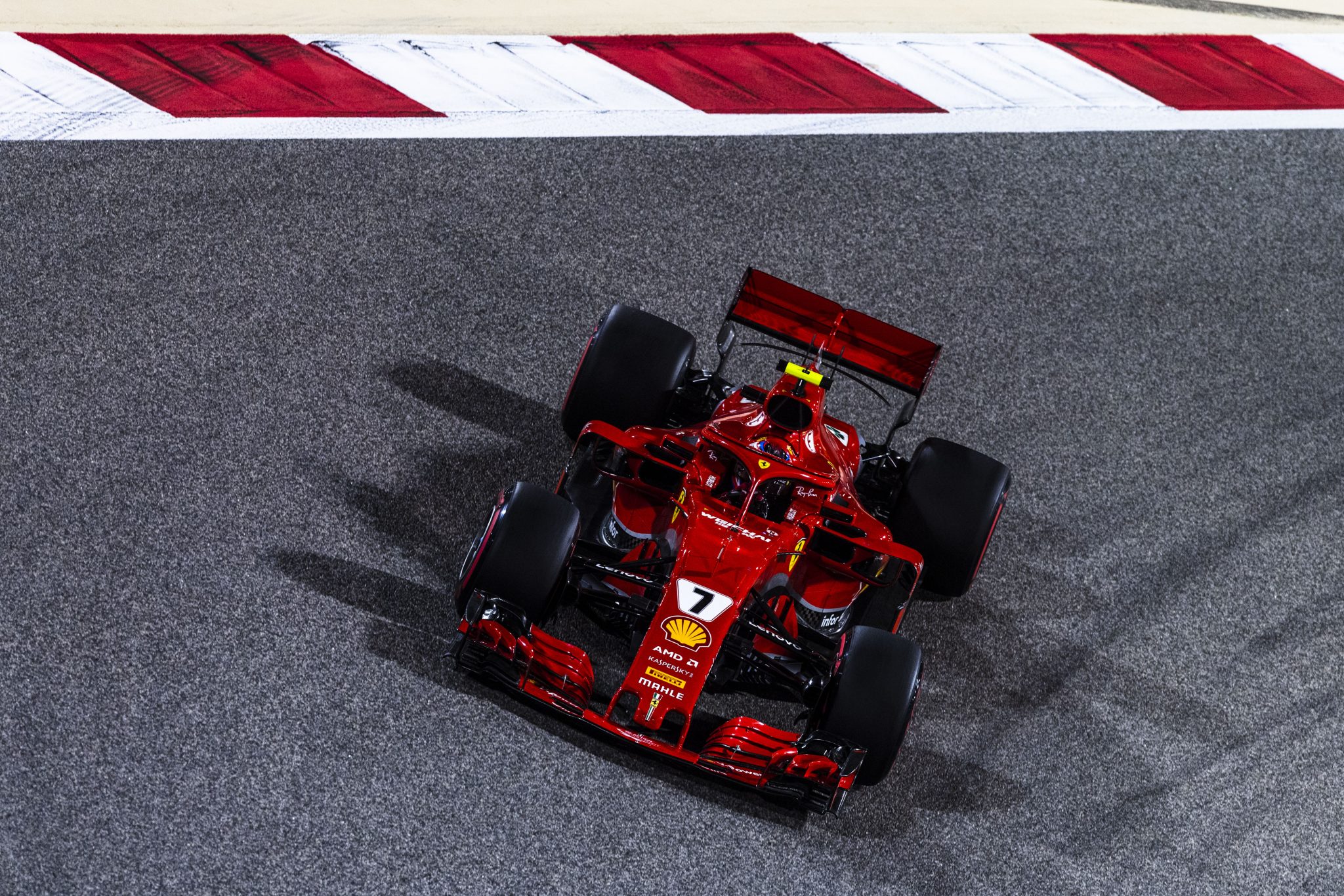 Ferrari mechanic hospitalised after pit error